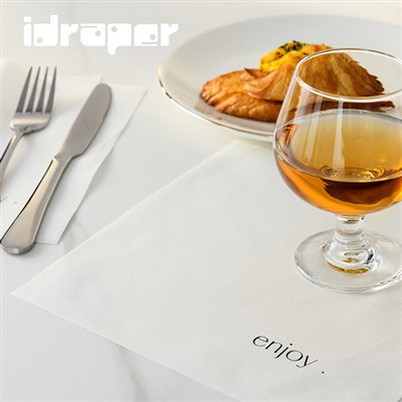 Cluiche Líne Martini Coasters